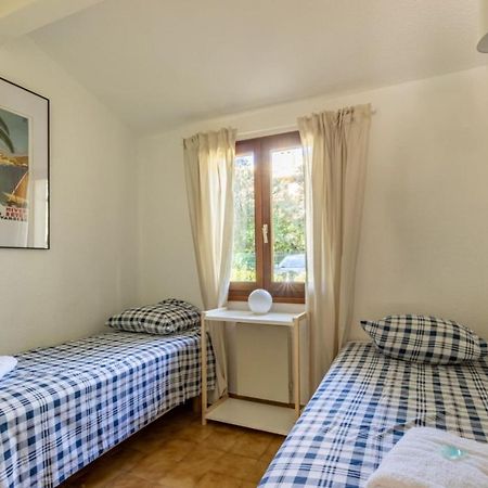 Nice Apt For 4 With Terrace And Pool Appartement Bandol Buitenkant foto