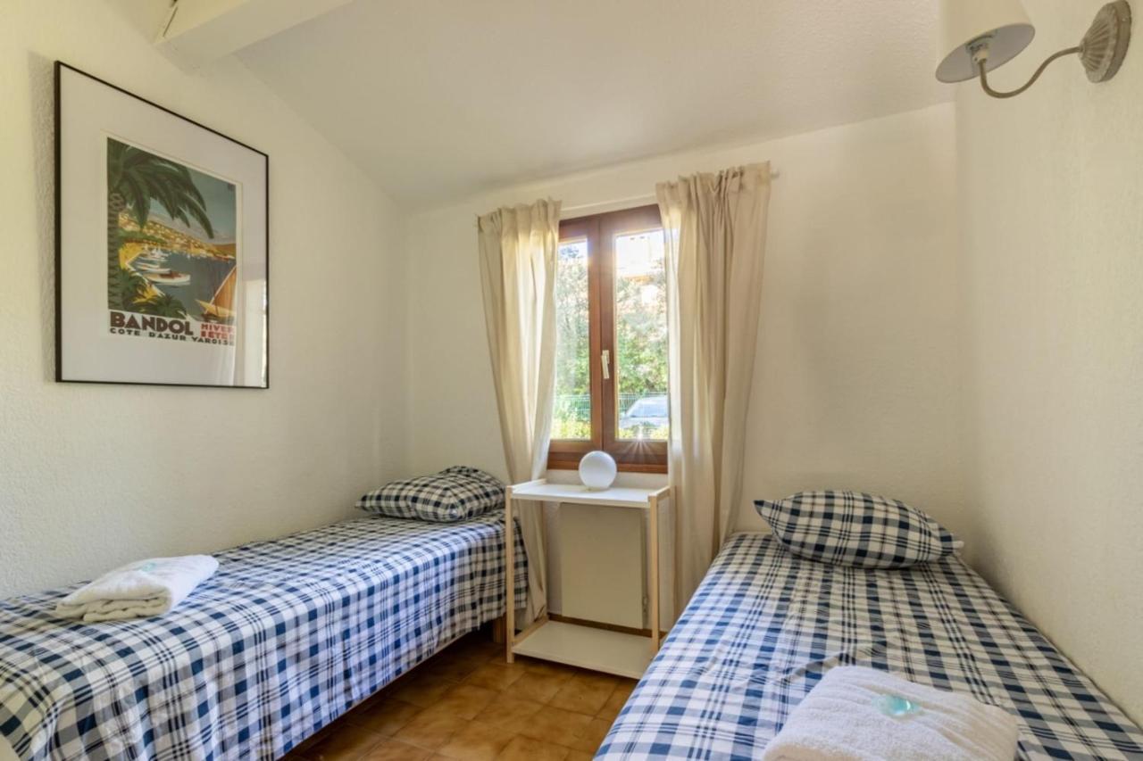 Nice Apt For 4 With Terrace And Pool Appartement Bandol Buitenkant foto